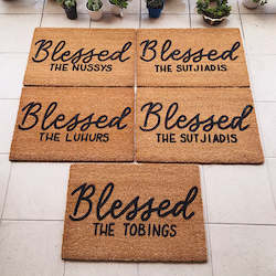 Doormats: Customized Family Name Doormat