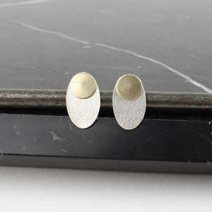 Artist Ilse Marie Erl: Two in One Studs - gold/silver