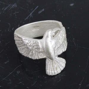 Aaron Brown: Huia ring