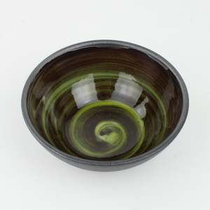 Aimee Mcleod: Medium shallow bowl - lime
