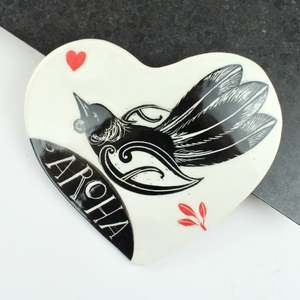 Tui Aroha Heart - black