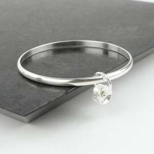 Jennifer Down: Zen En.Z Circle Charm Bangle