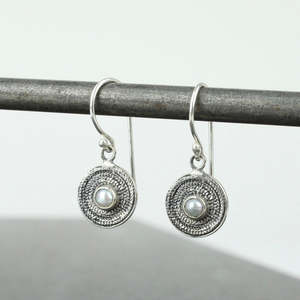 Alison Blain: White pearl plate earrings