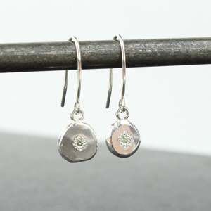 Vega Sapphire Drops - green sapphire