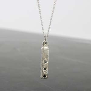 Sophie Divett: Pillar Pendant with Blue Sapphire