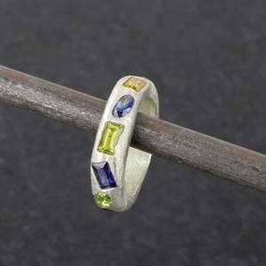 Leah Firth: Bold sapphires band