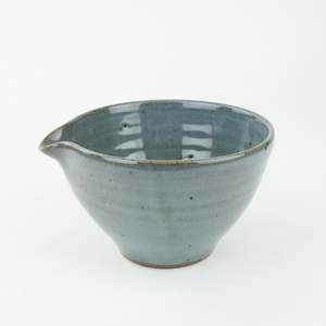 Medium Pouring Bowl - chun
