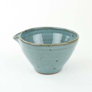 Small Pouring Bowl - chun