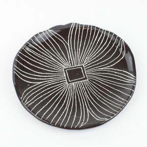 Marita Green: Line Work Cake Plate