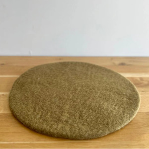 Living: Sheeted Felt Trivet - Olive