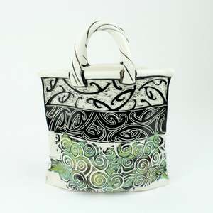 Artist Jo Beckett: Kete - Kowhaiwhai