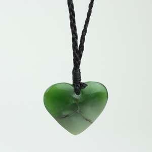 Artist Tyson Lynes: Greenstone Heart - Kahurangi