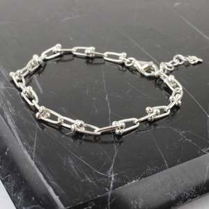 Alison Blain: U Link Bracelet