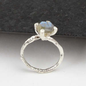 Artist Natalie Salisbury: Briar Roots Ring - labradorite