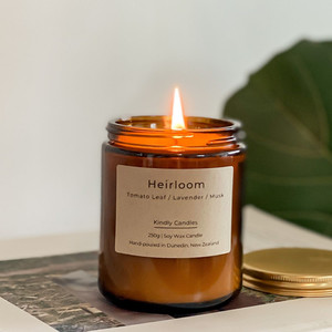 Products: HEIRLOOM tomato leaf / lavender / musk Kindly Candles