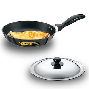 Pans: Hawkins Futura Nonstick Frying Pan 22 cm, 3.05 mm Thick with SS lid Induction Compatible (Black)INF22S