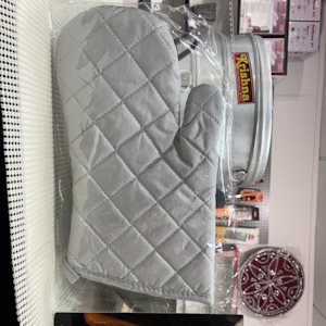 Ovens: Oven mitt