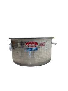 Cookware: Commercial Cooking Heavy Duty Aluminium Pot with lid sizes 30 - 44 (Hammered design)