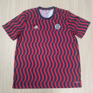 Products: Bayern Pre Match Shirt (2XL) - Kitted Out