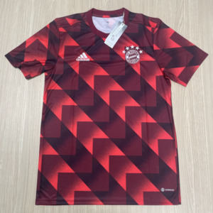 Bayern Pre Match Shirt (M) - Kitted Out
