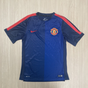 Products: Manchester United Training Kit (M) - Kitted Out