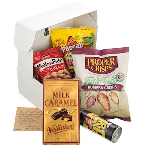 Classic Box - Kiwiana Hampers AROHA FROM AOTEAROA