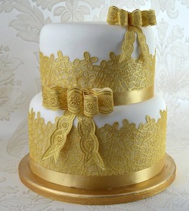 Cake Lace Claire Bowman mat Vintage bows