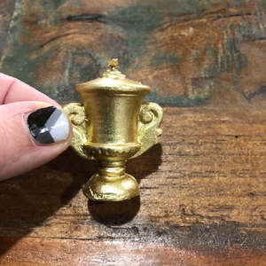 Childrens Candles: Gold Trophy candle