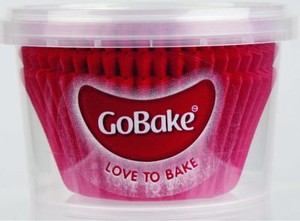 Valentines Cupcake Papers: Red standard cupcake papers