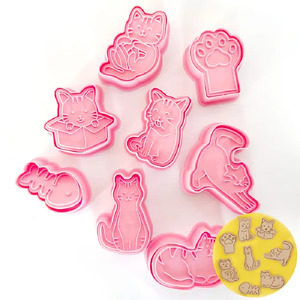 Big Cookie Cutter Sets: Cats cookie cutters with matching stamp embosser set of 8