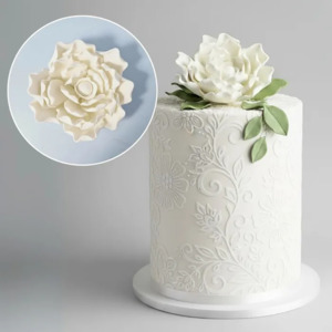 Gardenia or Magnolia XL statement icing flower