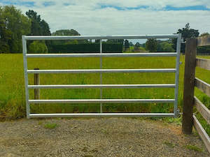 6 Rail Cattle Yard Gates: Cattle Yard Gate 2800mm 6 Rail