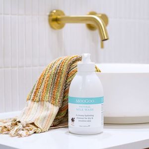 Skin Hair Nails: Moogoo Milk Wash 500mL