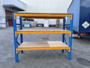 Products: Pallet Racking With Wooden Shelf V2 Kiwi Choice