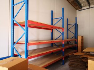 Products: Pallet Racking With Wooden Shelf V3 Kiwi Choice