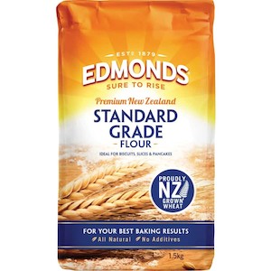 Baking: Edmonds Standard Flour 1.5kg