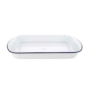 Baking Oven Dishes: Falcon Enamel XL Lasagne Pan - White with Blue Rim