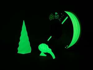 Glow-in-dark rPLA pro, 90% Recycled, 1.75mm, 1kg