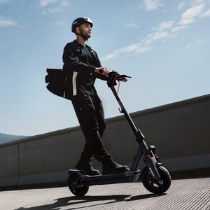 Electric Scooter: Segway Max G3 Electric Scooter - Kiwi Hoverboard & Scooter