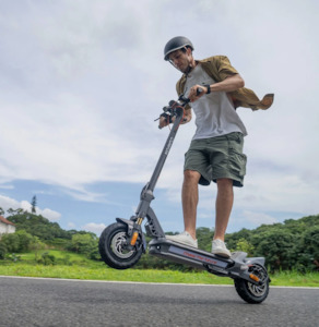 Electric Scooter: Cunfon RZ800 Electric Scooter 48V15.6Ah 1200w - Kiwi Hoverboard & Scooter