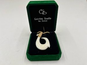 Bone Carving Hei Matau Fish Hook – Māori Necklace Inspired by Maui’s Hook in Moana