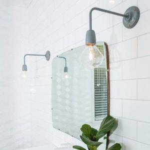 Indoor: LONG NECK | Wall