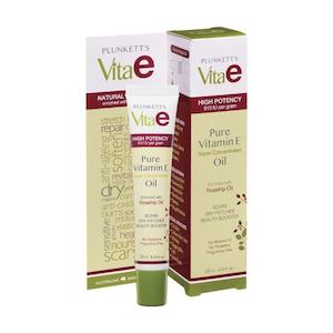 Body Oils: Plunkett's Vita E - Super Concentrated Vitamin E Oil 25mL