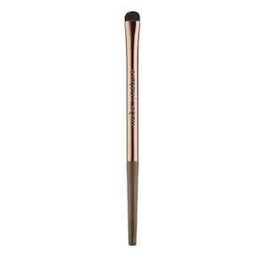 Brushes Applicators: NUDE BY NATURE Smudge Brush