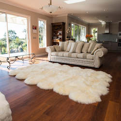 Sheepskin Rugs: Classic Sheepskin Rugs: 12 Pelt Natural Shape