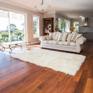 Designer Sheepskin Rugs: Classic Rectangle Sheepskin Rugs
