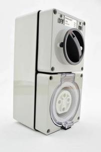 56 Sockets: Switched Socket Manlakis 32 Amp 3 Pin