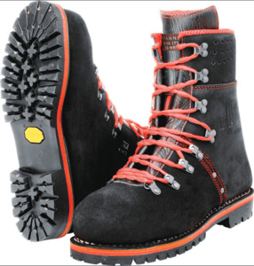Frontpage: PFANNER TYROL Fighter Chainsaw Protection Boot Class 1