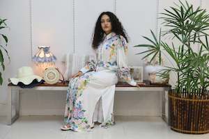 Frontpage: Maxi Flowers Dress w floral pattern