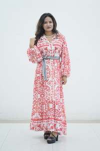 Frontpage: Beautiful Long Dress w Pearl Buttons